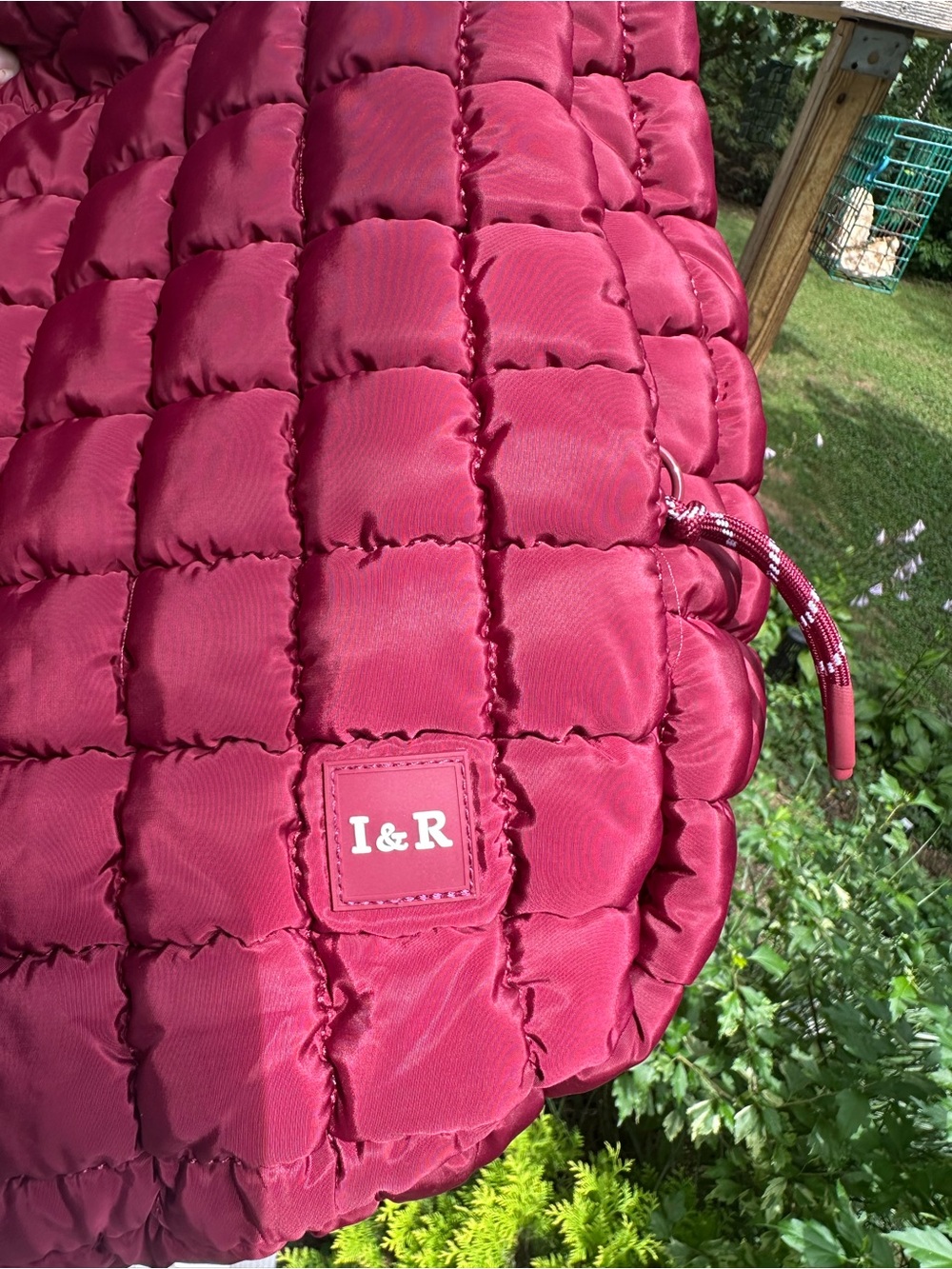 Iris & Rainbow - Dreamy Puff Iris Bag in Wine - Picture 6 of 10